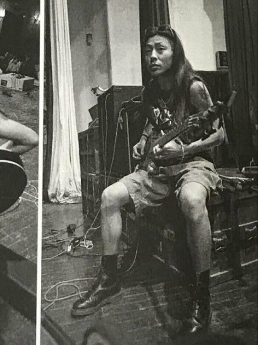 30 fotos de padres jóvenes que eran definitivamente más geniales que nosotros hoy