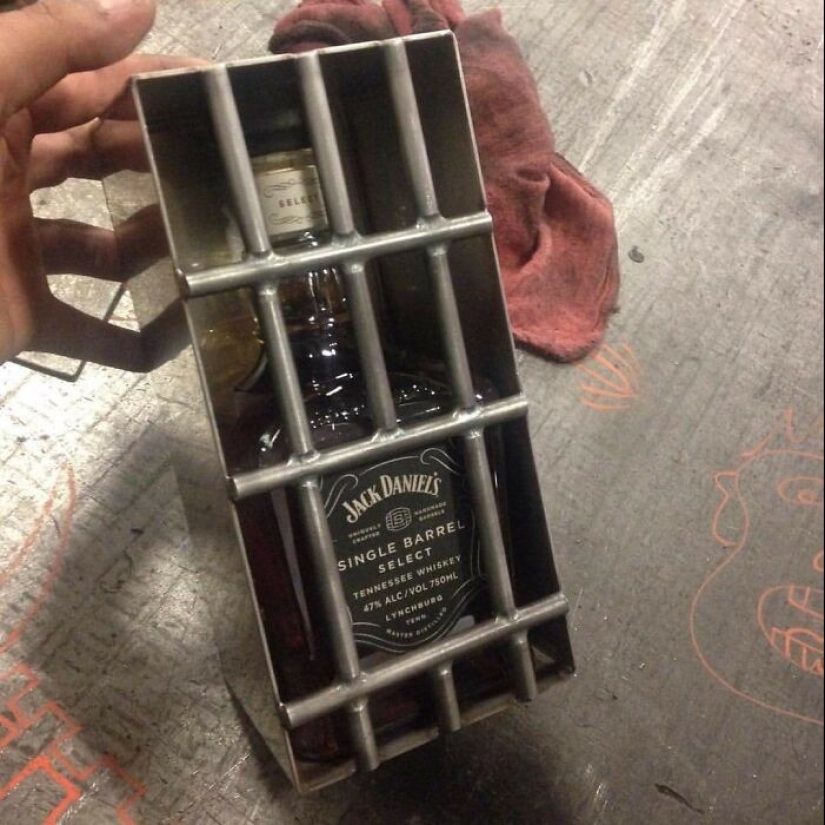 30 funny and unusual gifts shared by Reddit users