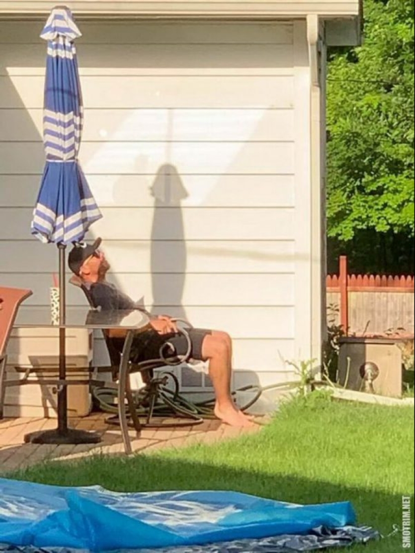 30 funny photos of shadows that look like something else