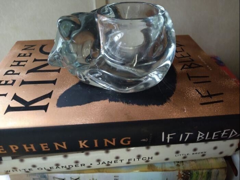 30 lindo, peculiar e inquietante que se encuentra en las tiendas de segunda mano