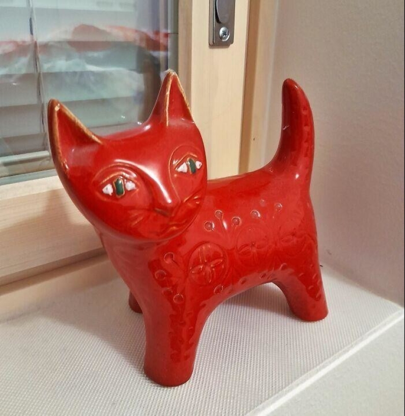 30 lindo, peculiar e inquietante que se encuentra en las tiendas de segunda mano