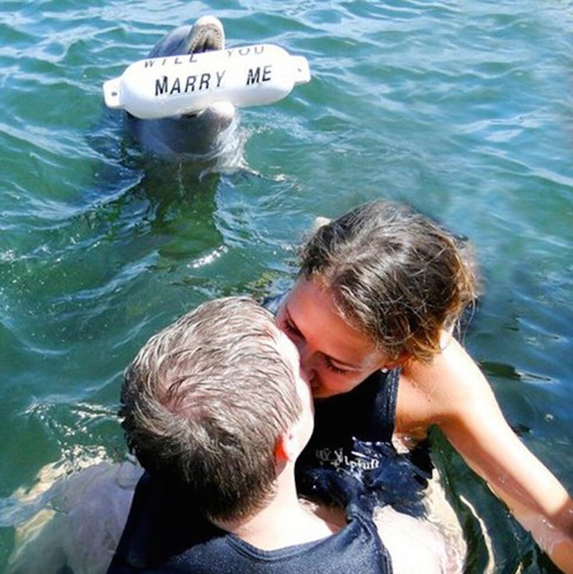 30 of the craziest and most creative marriage proposals