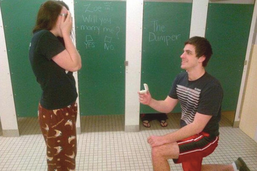 30 of the craziest and most creative marriage proposals