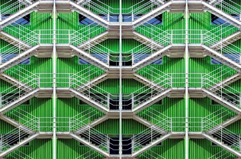 30 photos harmonious with perfect symmetry 30 photos harmonious with perfect symmetry