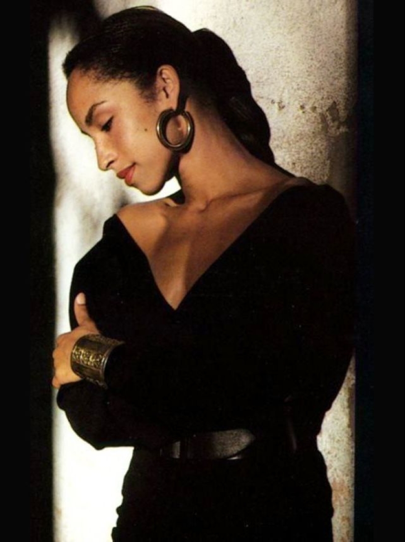30 photos of a young Sade Adu, one of the most successful British singers in history 30 photos of a young Sade Adu, one of the most successful British singers in history