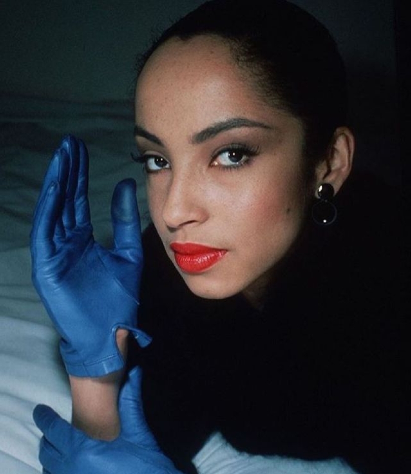 30 photos of a young Sade Adu, one of the most successful British singers in history 30 photos of a young Sade Adu, one of the most successful British singers in history