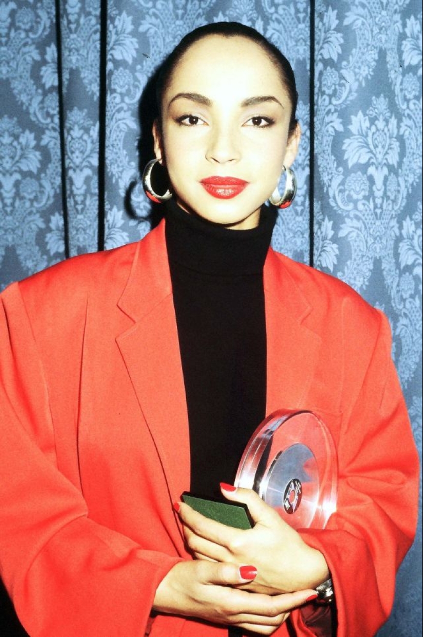 30 photos of a young Sade Adu, one of the most successful British singers in history 30 photos of a young Sade Adu, one of the most successful British singers in history