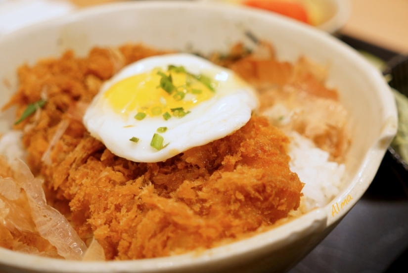 30 platos de diferentes países del mundo que vale la pena probar 30 platos de diferentes países del mundo que vale la pena probar