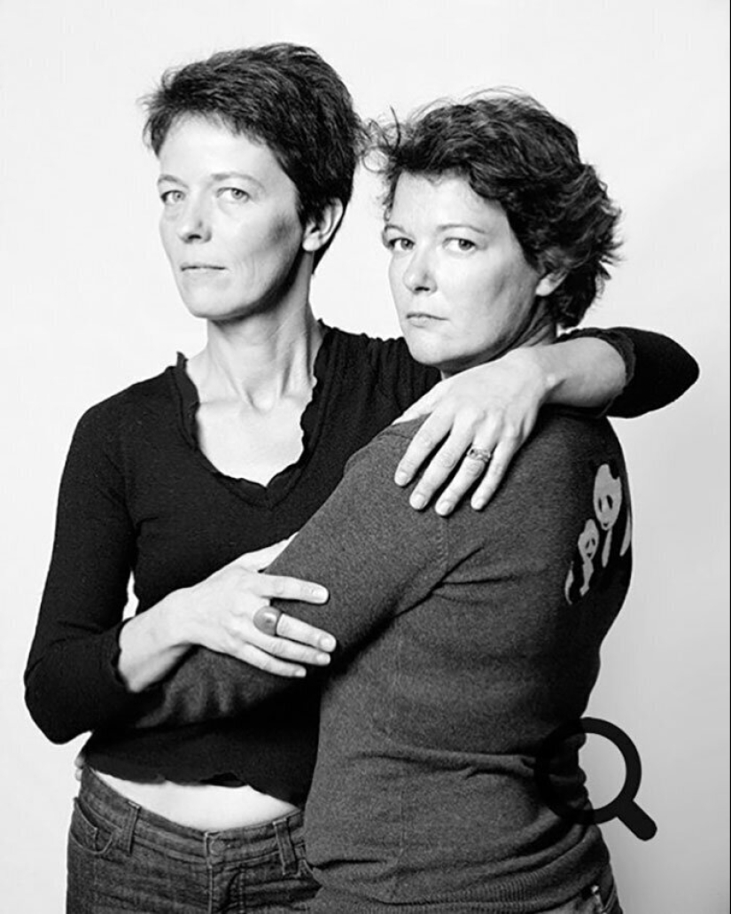 30 portraits of people not related by blood, but very similar to each other