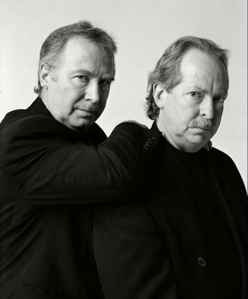 30 portraits of people not related by blood, but very similar to each other