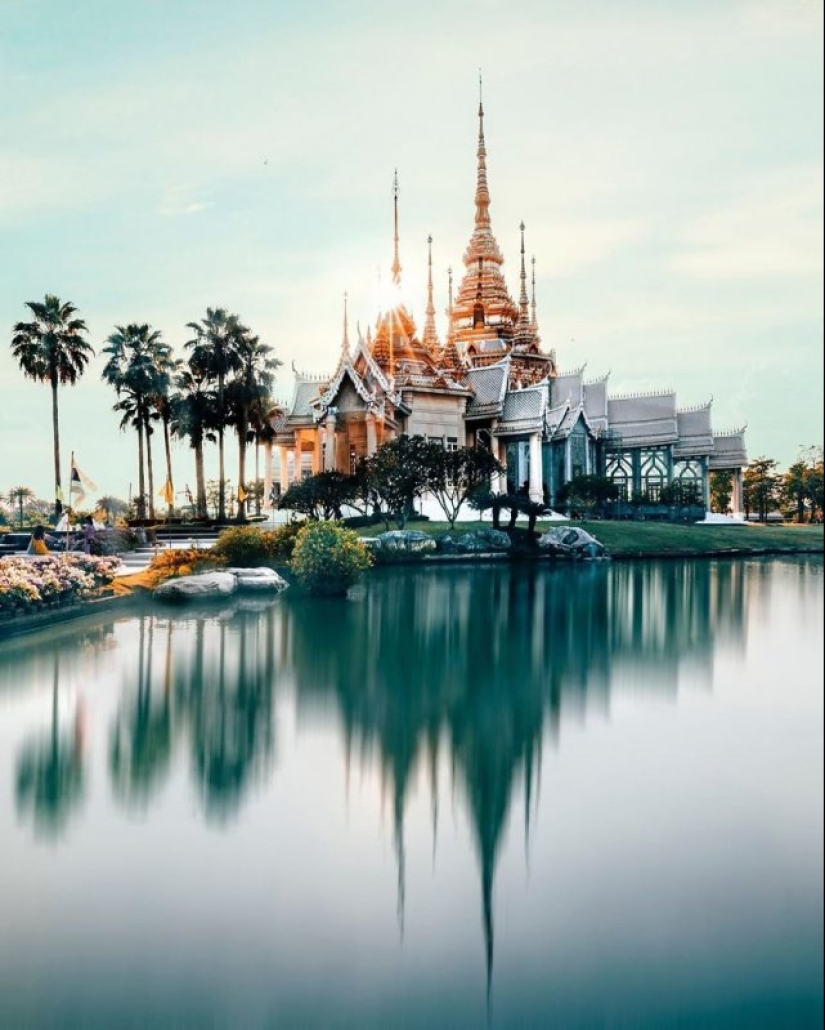 30 shots with the drone, which reveal the beauty of the world