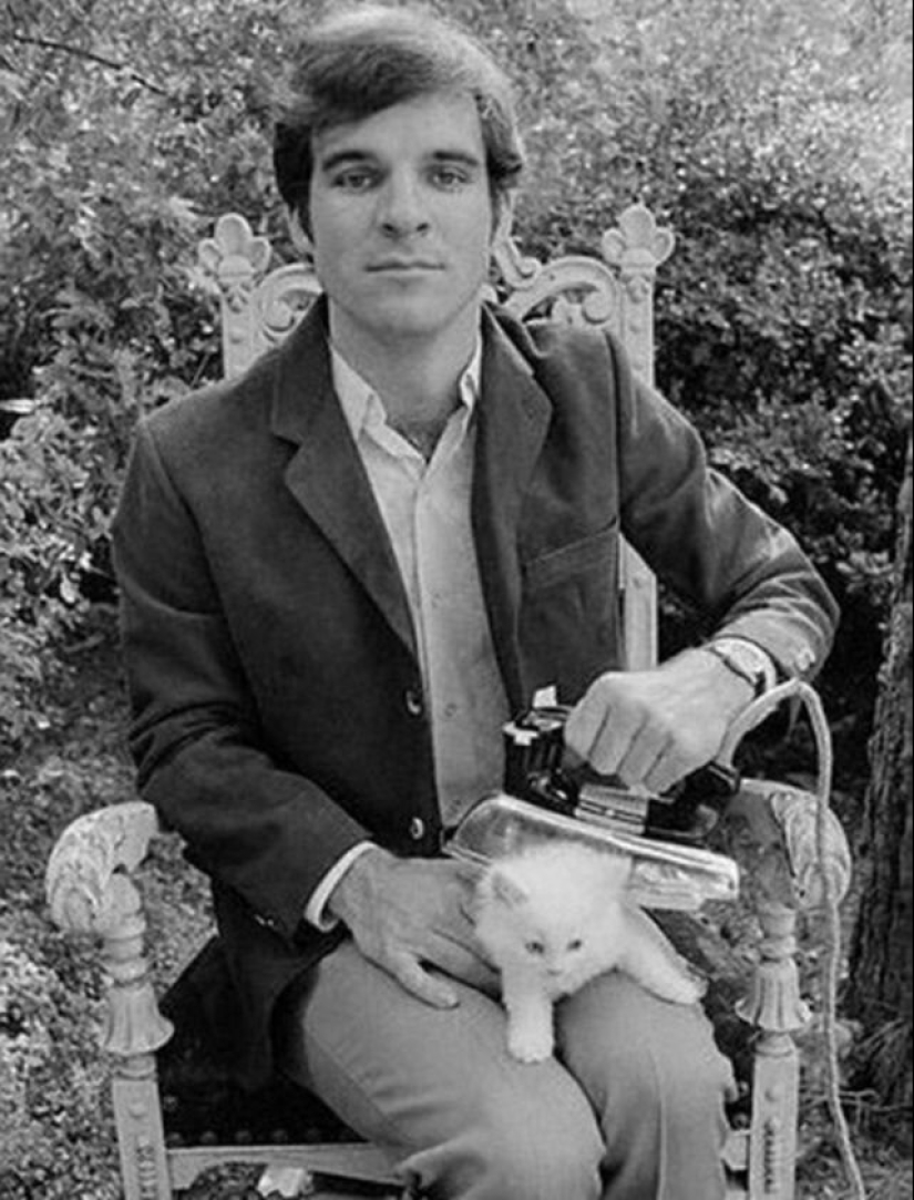 30 vintage photos of celebrities posing with their favorite cats 30 vintage photos of celebrities posing with their favorite cats