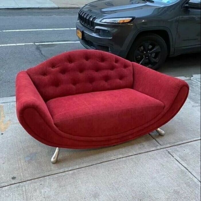 35 gorgeous things that people considered trash and put on the streets of new York 35 gorgeous things that people considered trash and put on the streets of new York