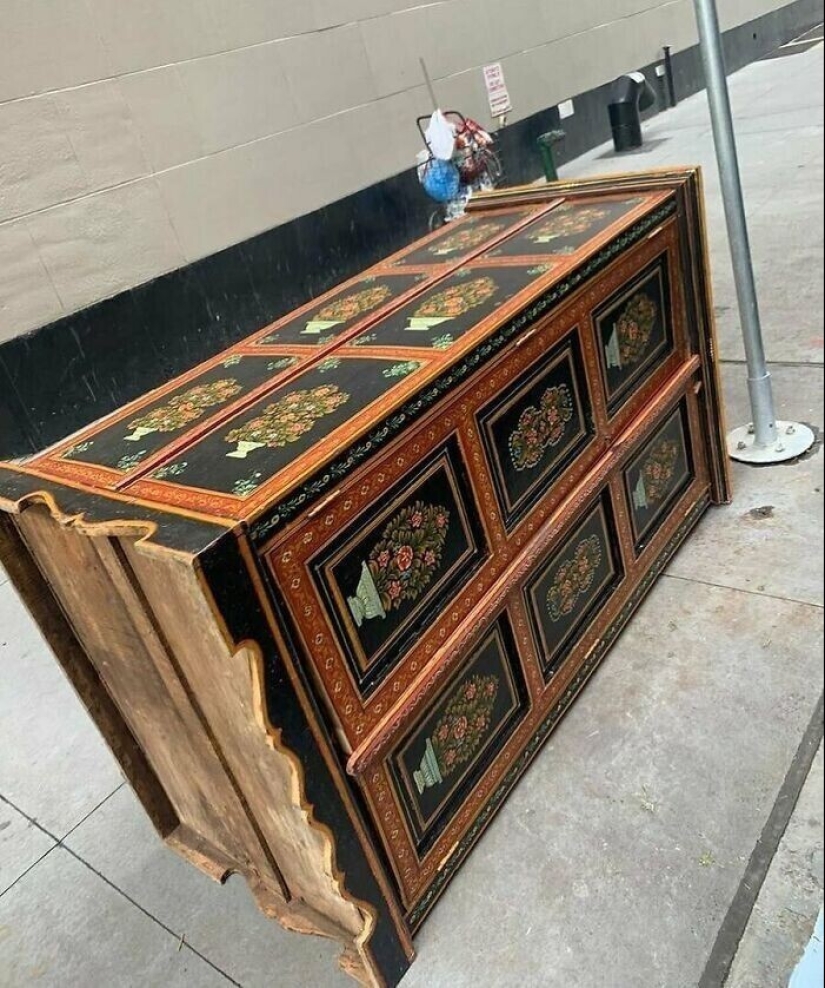 35 gorgeous things that people considered trash and put on the streets of new York 35 gorgeous things that people considered trash and put on the streets of new York