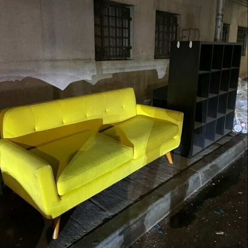 35 gorgeous things that people considered trash and put on the streets of new York 35 gorgeous things that people considered trash and put on the streets of new York