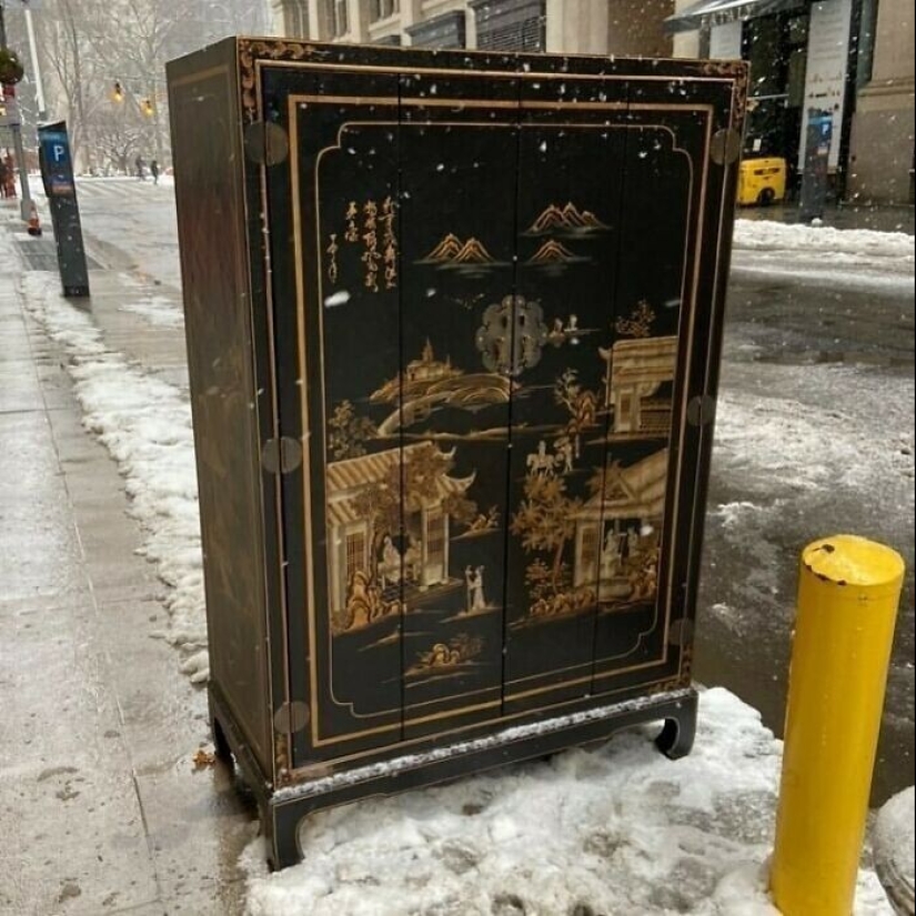 35 gorgeous things that people considered trash and put on the streets of new York 35 gorgeous things that people considered trash and put on the streets of new York