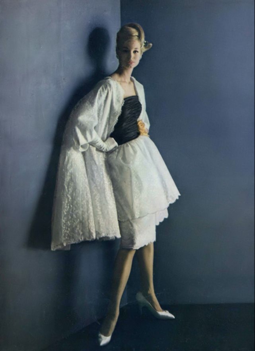 35 stunning photos of the classic model Monique Chevalier of the 1950s and 60s 35 stunning photos of the classic model Monique Chevalier of the 1950s and 60s