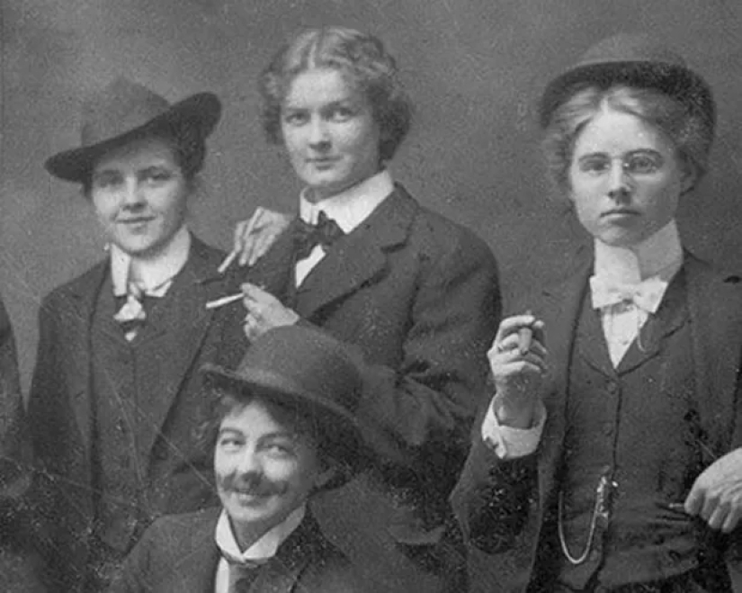 '40 Elephants': The Story of London's Most Daring and Enduring Female Gang '40 Elephants': The Story of London's Most Daring and Enduring Female Gang
