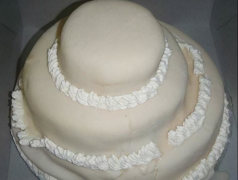 40 funny, and more often simply unsuccessful wedding cakes
