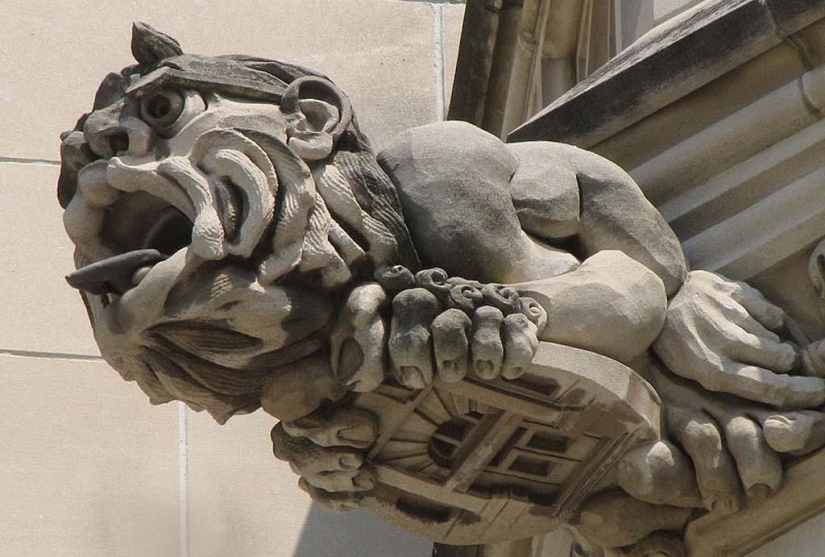 40 of the most outstanding gargoyles in the world