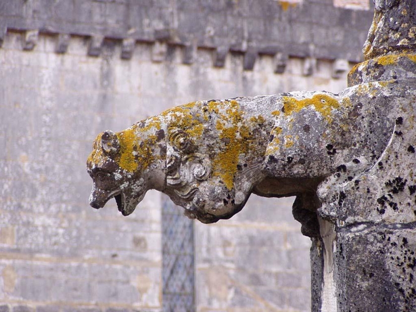 40 of the most outstanding gargoyles in the world