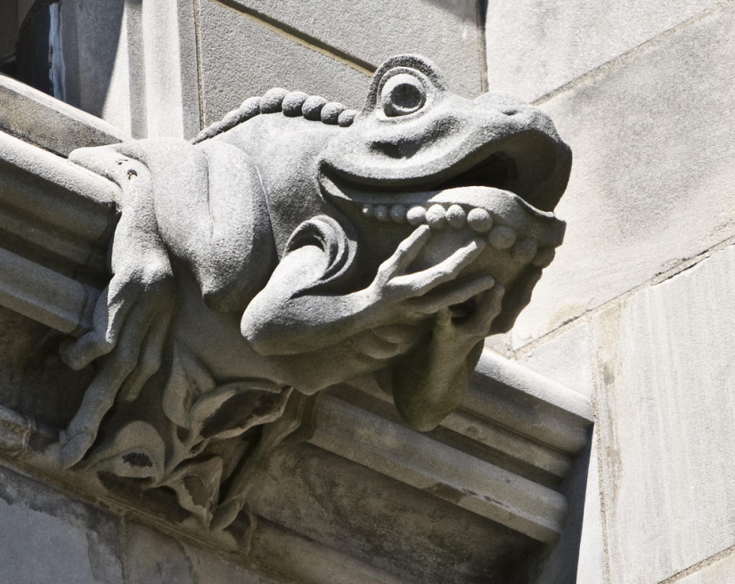 40 of the most outstanding gargoyles in the world