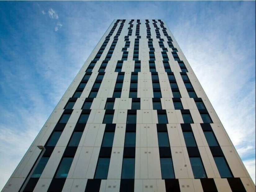 40 soluciones arquitectónicas cuestionables que no puedes quitar los ojos de encima