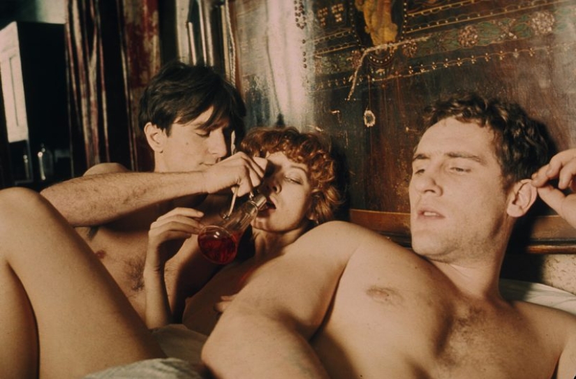 5 paintings by Bernardo Bertolucci, which is to look at each
