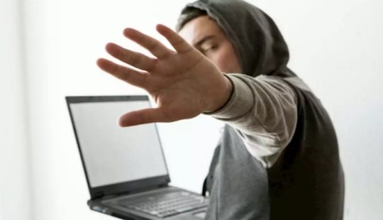 5 ways to Steal your money using Social Networks