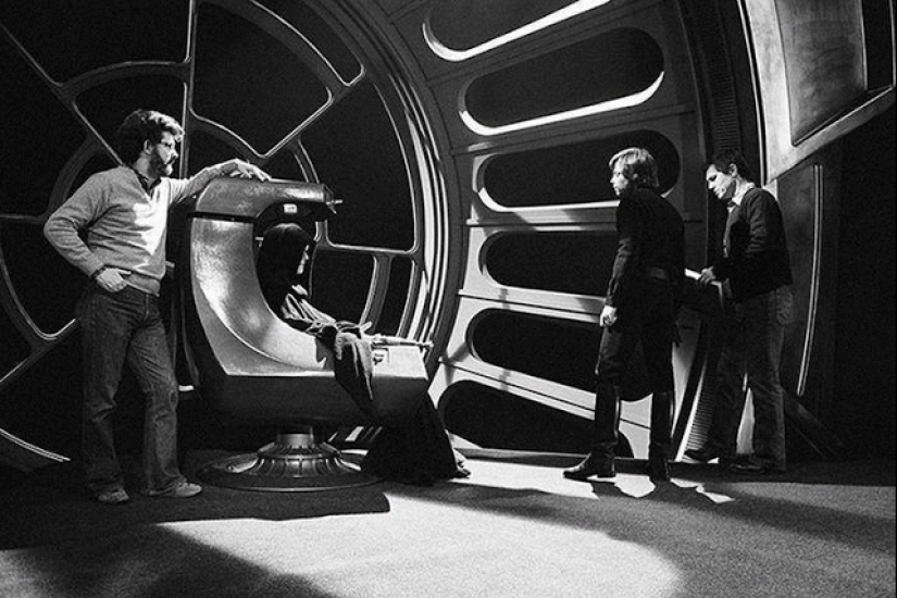 50 Rare Photos From the Set of Star Wars: Episode VI: Return of the Jedi