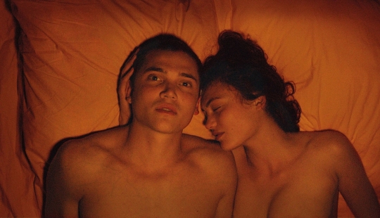 7 películas emocionantes para ver juntos. Y no es porno