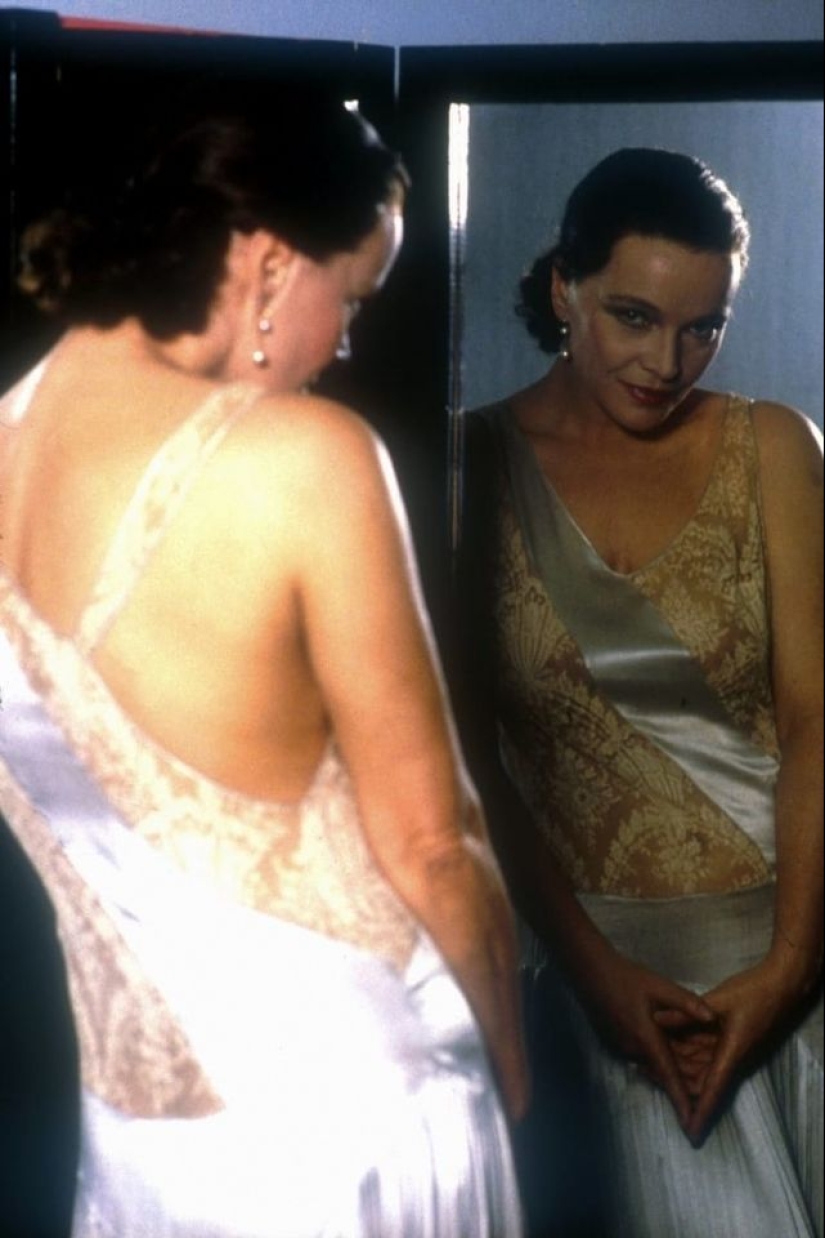 70s erotic comedy star Laura Antonelli 70s erotic comedy star Laura Antonelli