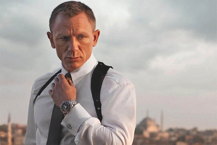 9 estrellas del espectáculo, que nunca sonrisa de Victoria Beckham a Keanu Reeves