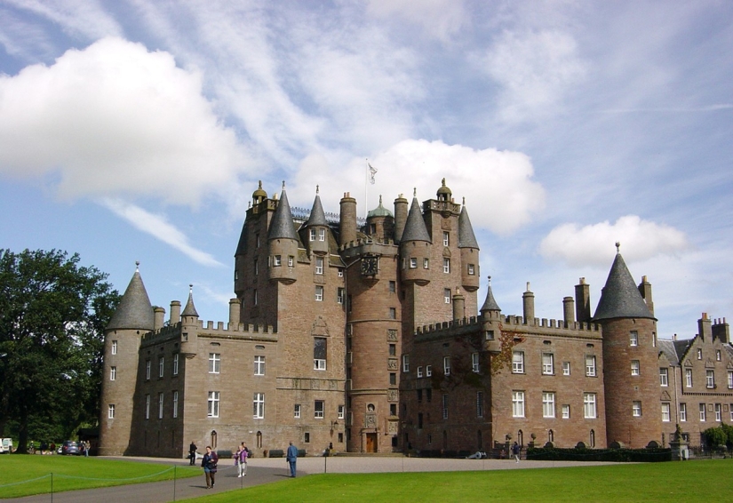 9 most interesting castles in Scotland 9 most interesting castles in Scotland