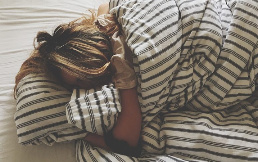 9 Proven Ways to Get Rid of bags under your Eyes 9 Proven Ways to Get Rid of bags under your Eyes