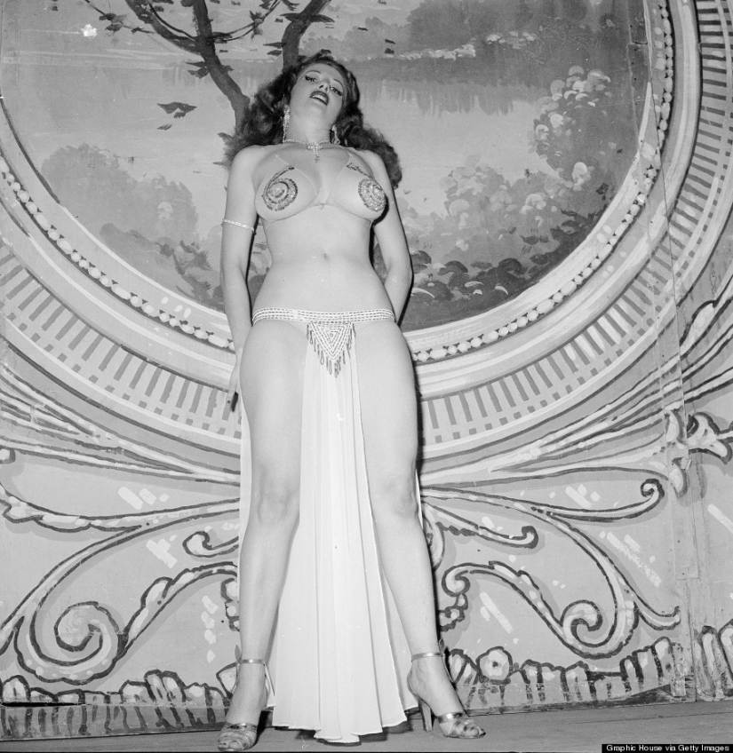 A brief but stunning history of burlesque in the 1950s A brief but stunning history of burlesque in the 1950s