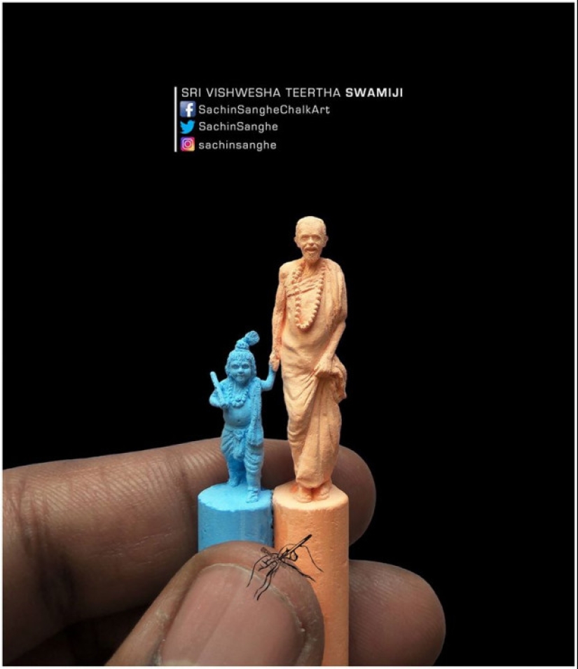 A guy from India carves incredible tiny sculptures out of small crayons A guy from India carves incredible tiny sculptures out of small crayons