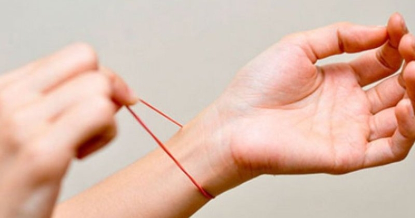 A hair scrunchie almost made a woman disabled