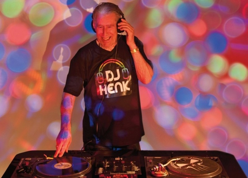 A job from a childhood dream: Ingrid Meyhering's project about unrealized desires A job from a childhood dream: Ingrid Meyhering's project about unrealized desires