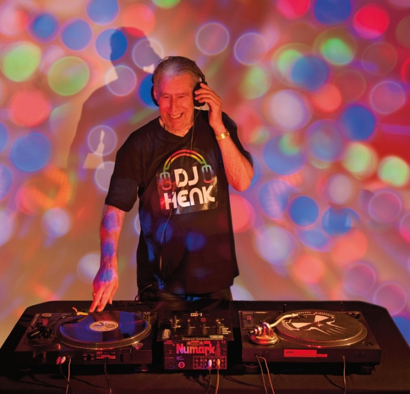 A job from a childhood dream: Ingrid Meyhering's project about unrealized desires A job from a childhood dream: Ingrid Meyhering's project about unrealized desires