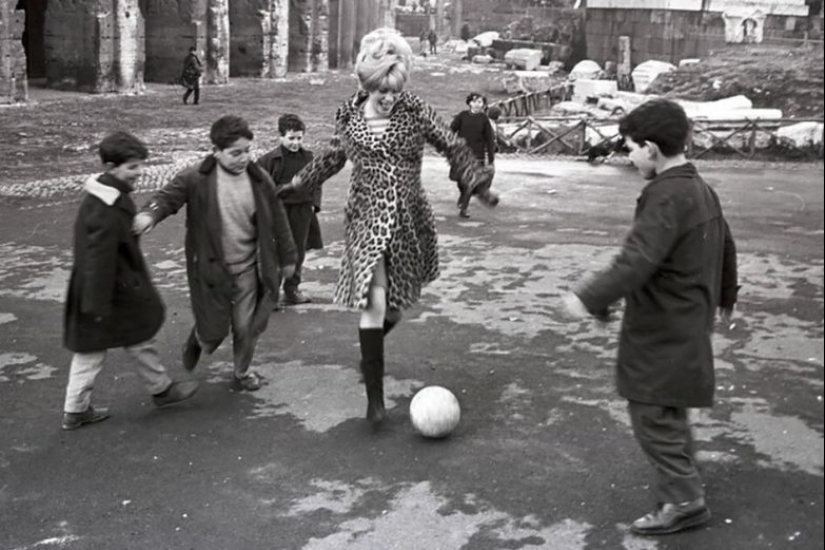 A look into the past: 22 old photographs that bring history to life A look into the past: 22 old photographs that bring history to life