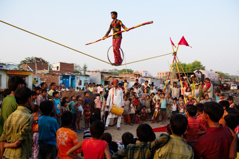 A series of photos of the legendary Steve McCurry "The Power of the game"