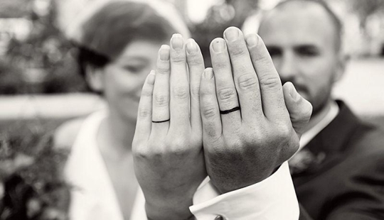 A tattoo instead of an engagement ring