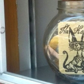 A tip jar as a sample of folk art