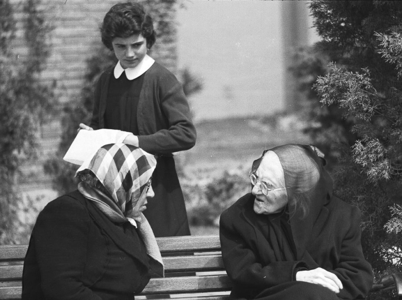 A tourist bought an envelope at a flea market, where he found negatives from an unknown genius A tourist bought an envelope at a flea market, where he found negatives from an unknown genius