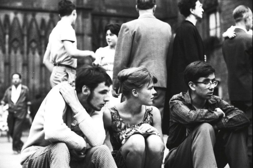 A tourist bought an envelope at a flea market, where he found negatives from an unknown genius A tourist bought an envelope at a flea market, where he found negatives from an unknown genius