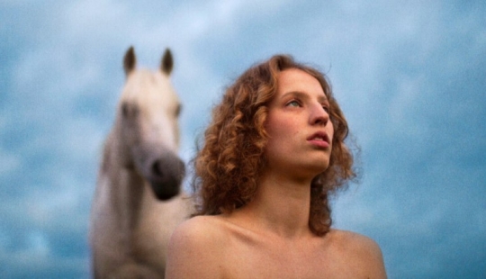 Acción, naturaleza, desnudez: tres secretos de la fotografía de Ryan McGinley Acción, naturaleza, desnudez: tres secretos de la fotografía de Ryan McGinley