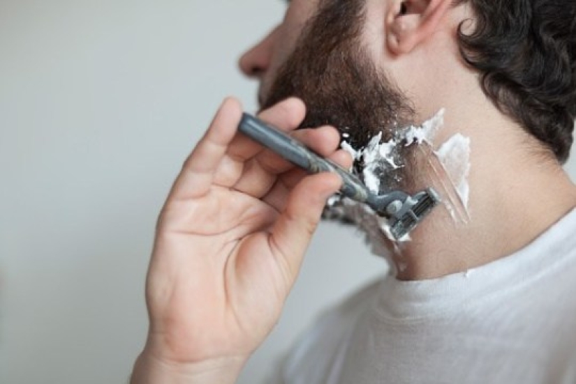 ¡Aféitate de inmediato! Según la investigación científica, hay más microbios en la barba de un hombre que en el pelo de los perros ¡Aféitate de inmediato! Según la investigación científica, hay más microbios en la barba de un hombre que en el pelo de los perros