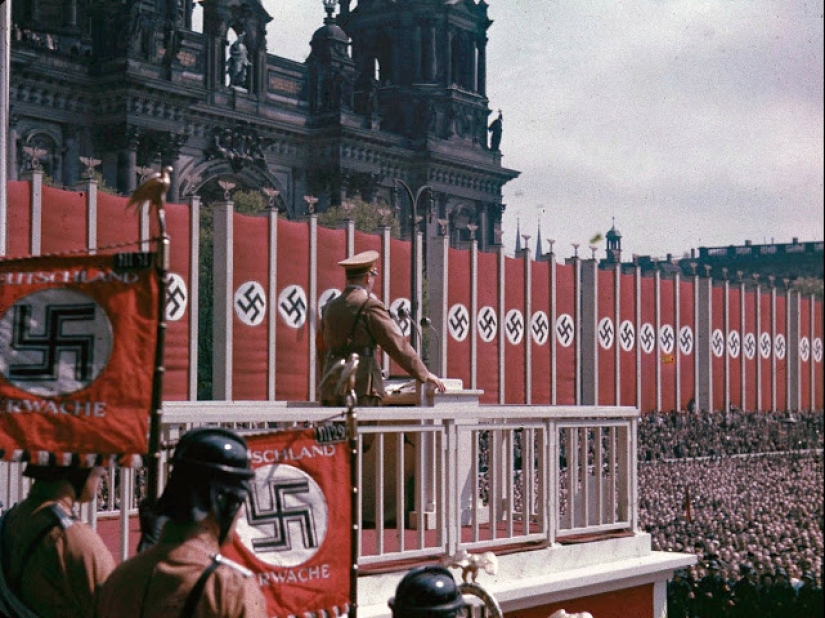 Alemania nazi en fotos a color de Hugo Jaeger, el fotógrafo personal de Hitler Alemania nazi en fotos a color de Hugo Jaeger, el fotógrafo personal de Hitler