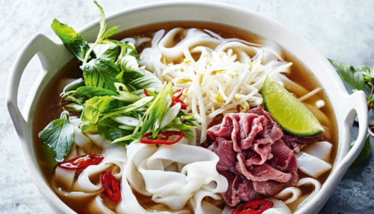 Alimentos que debes probar en Vietnam: sopa Pho, rollos de arroz y café dulce Alimentos que debes probar en Vietnam: sopa Pho, rollos de arroz y café dulce